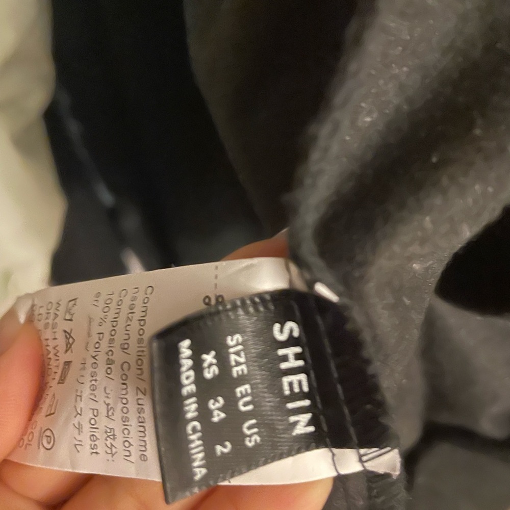 leather jacket - Picture 3 of 3